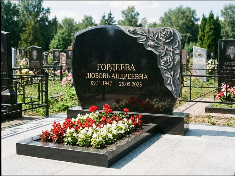 Памятник с барельефом — выполненная работа 16 в Салехарде