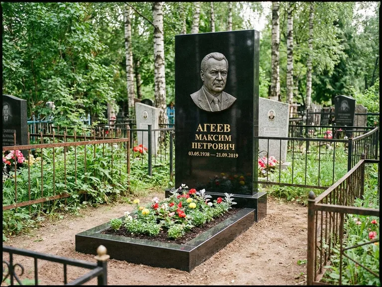 Памятник с барельефом — выполненная работа 1 в Салехарде