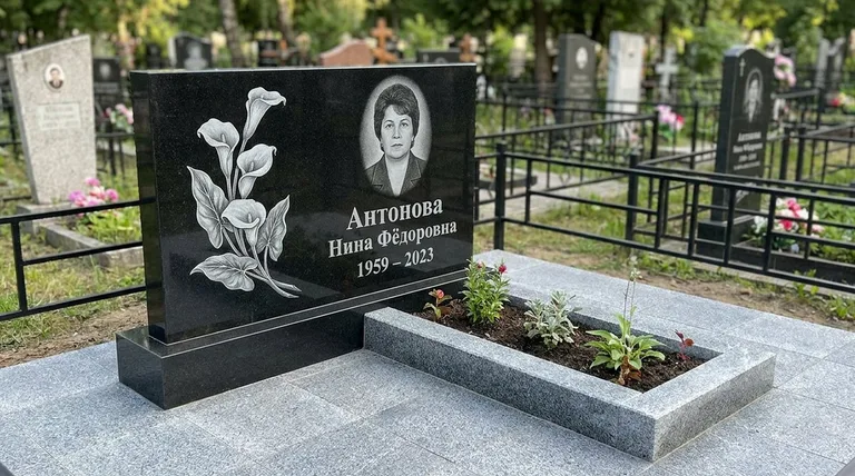 Памятник с гравировкой калл — выполненная работа «Антонова» в Салехарде