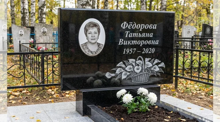 Памятник с гравировкой калл — выполненная работа «Фёдорова» в Салехарде