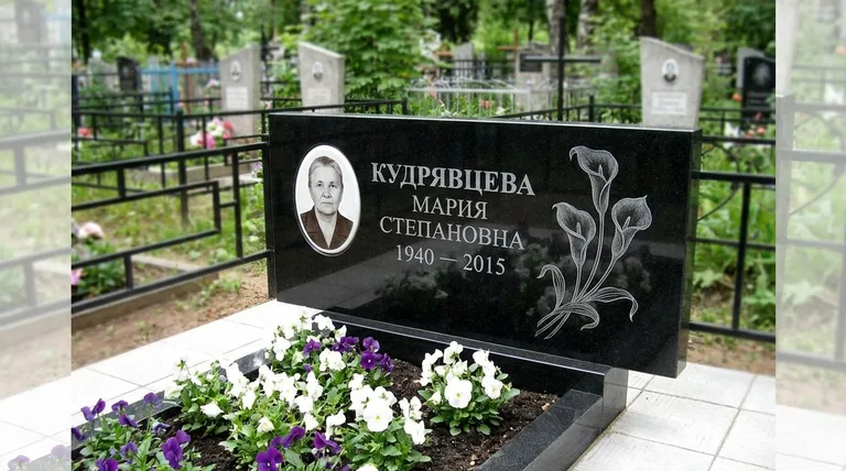 Памятник с гравировкой калл — выполненная работа «Кудрявцева» в Салехарде