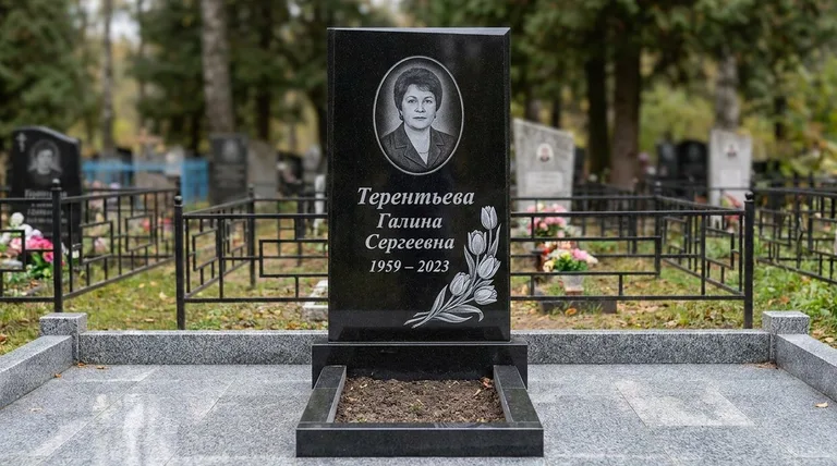 Памятник с гравировкой тюльпанов — выполненная работа «Терентьева» в Салехарде