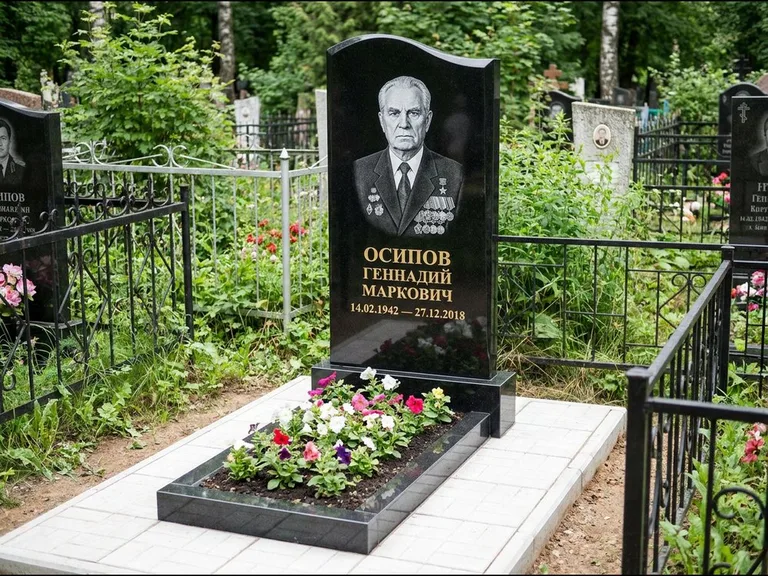 Гравировка портрета на чёрном граните — выполненная работа 7 в Салехарде