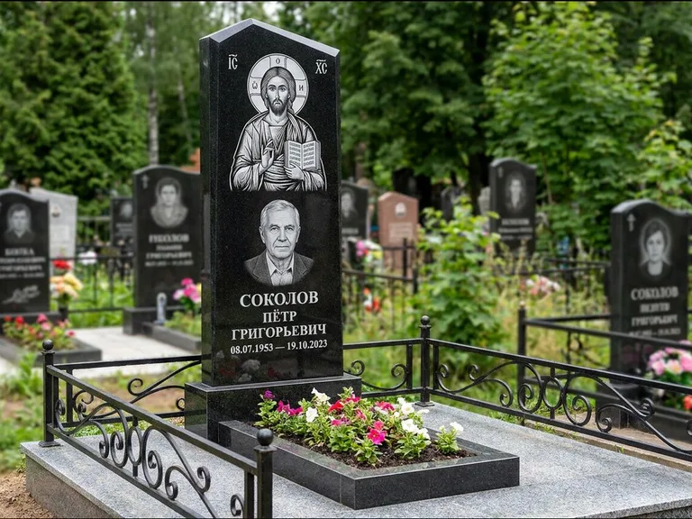 Памятник с гравировкой иконы — образ Николая Чудотворца, работа «Мельникова» в Салехарде