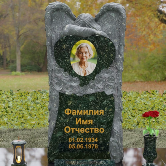 Вертикальный гранитный памятник в Томске, гранит Балтик грин