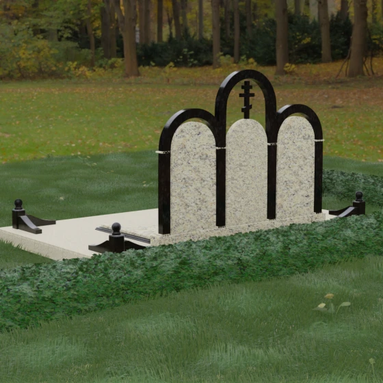 Горизонтальный комбинированный памятник для троих в Липецке, гранит Мансуровский, вид 3