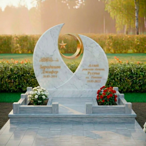 Мусульманский памятник из гранита с металлом в Оренбурге, мрамор Тассос
