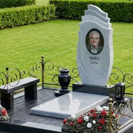 Мемориальный комплекс из гранита и металла в Норильске, гранит Мансуровский