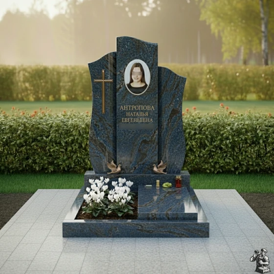 Православный комбинированный памятник в Барнауле, гранит Блю Перл